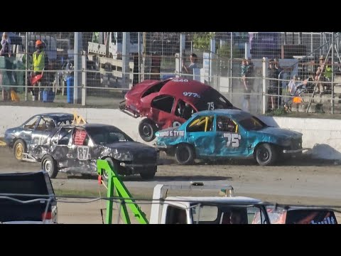 Meeanee Speedway - New Zealand Streetstock Grand Prix 2025 Finals - 2/2/25 - dirt track racing video image