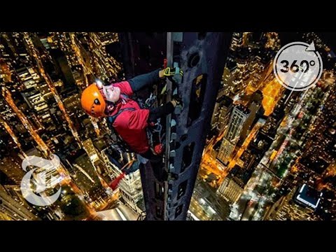 Climbing 1 World Trade Center: Man on Spire | 360 VR Video | The New York Times - UCqnbDFdCpuN8CMEg0VuEBqA