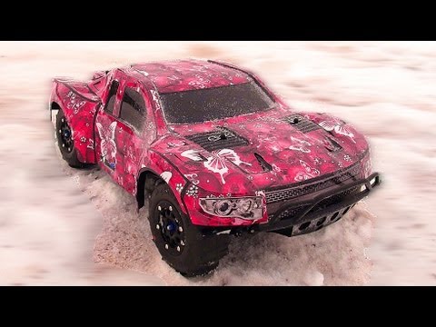 RC ADVENTURES - JEM & her PiNK TRAXXAS SLASH 4x4 ULTiMATE - FiRST SNOW BASH! - UCxcjVHL-2o3D6Q9esu05a1Q