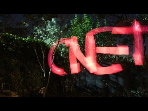 CNET How To - Use a tablet as a photography light - UCOmcA3f_RrH6b9NmcNa4tdg