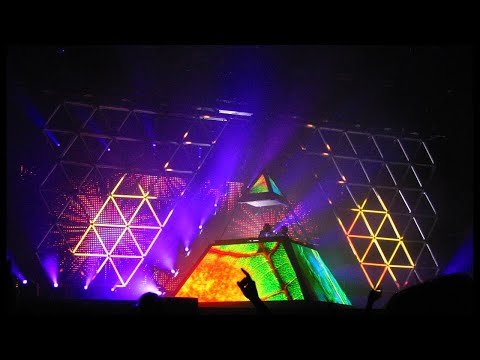 Daft Punk Alive 2007 - Superheroes / Human After All / Rock'n Roll #12