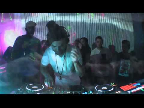 El-B Boiler Room London DJ Set - UCGBpxWJr9FNOcFYA5GkKrMg