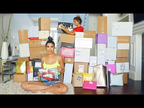 BIGGEST PR UNBOXING EVER!! | HUGE AMOUNT OF FREE MAKEUP | LAURA LEE - UCKMugoa0uHpjUuq14yOpagw