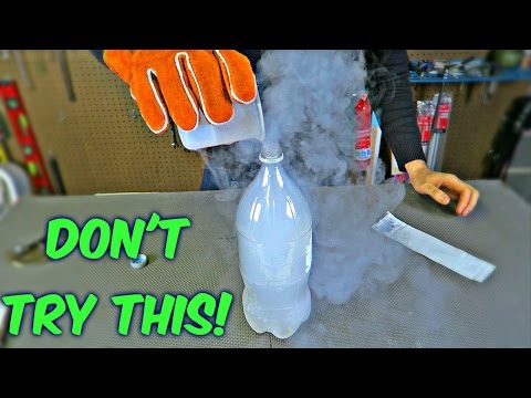 Liquid Nitrogen into Water Bottle Slow Motion - UCe_vXdMrHHseZ_esYUskSBw