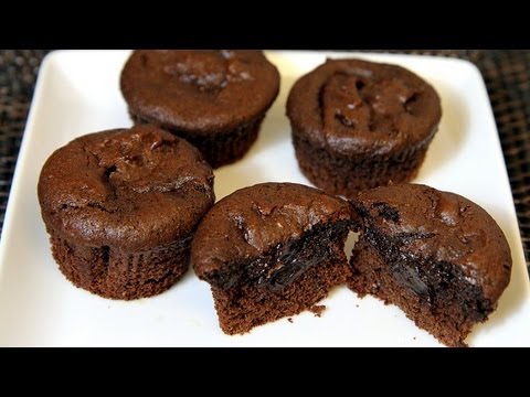 Chocolate Date Muffins Recipe - Father's Day Special - CookingWithAlia - Episode 181 - UCB8yzUOYzM30kGjwc97_Fvw