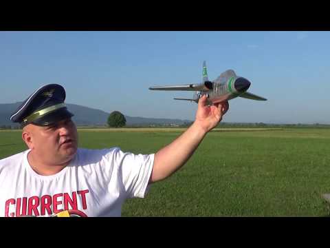 Freewing F-105 Thunderchief 64mm EDF Jet PNP Maiden flight - UC3RiLWyCkZnZs-190h_ovyA