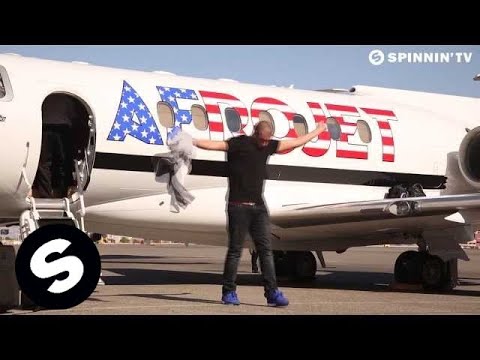 Apster - Photobomb (Official Video) - UCpDJl2EmP7Oh90Vylx0dZtA