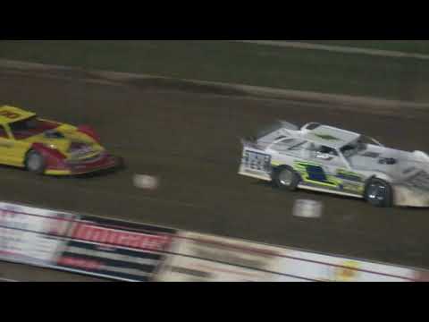 Lucas Oil Speedway LM Feature 8 20 2022 - dirt track racing video image
