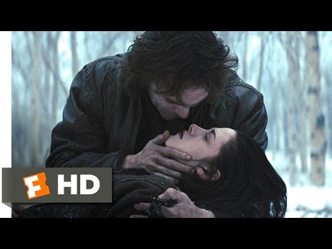 Snow White and the Huntsman (8/10) Movie CLIP - A Poisoned Apple (2012) HD - UC3gNmTGu-TTbFPpfSs5kNkg