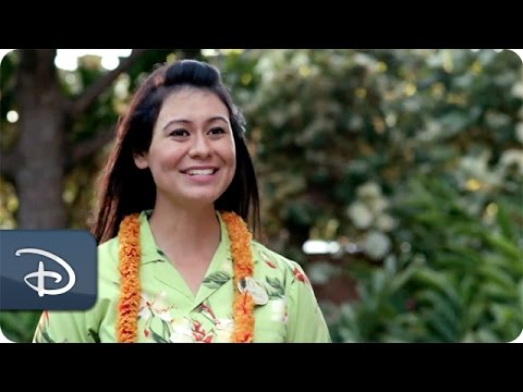 Meet Aulani’s ‘Ohana: Entertainment Activities Cast Member | Aulani, A Disney Resort & Spa - UC1xwwLwm6WSMbUn_Tp597hQ