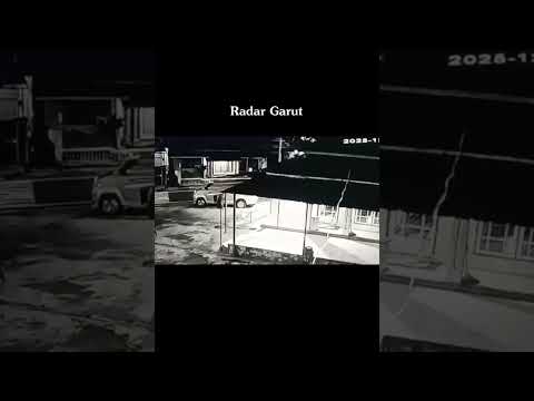 Seorang pria yang tega dengan membuang balita di Masjid JAMI AL-TAQWA Garut. #garut #radargarut