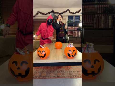 ハロウィンのお菓子集め🍭#twins #神業 #trickshots #ハロウィン #トリックオアトリート
