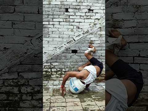 Bhikari ko kutta doda liya 😂#funny #shorts #trending #viralshort #funnyshorts