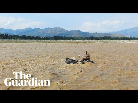 Pakistan flood sweeps away children and relatives trying to save them