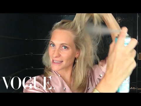 Poppy Delevingne’s Guide to a Fresh-Faced Glow | Beauty Secrets | Vogue - UCRXiA3h1no_PFkb1JCP0yMA