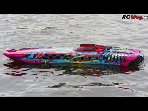 Traxxas DCB M41 Widebody Catamaran video review (NL) - UCXWsfadxZ1qM0HKuPOx1ptg