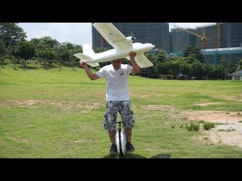 Funniest Video How not to hand launch a UAV Plane - UCsFctXdFnbeoKpLefdEloEQ