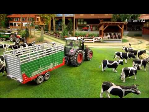 RC TRACTORS bring COWS back home  - FARM ANIMAL & RC TOYS in ACTION - UCmlTIlYhEGngvGn6quI8scg