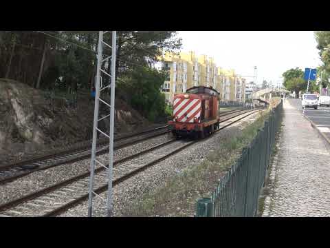 CP 1408 coming through after making a delivery at the Cascais Line