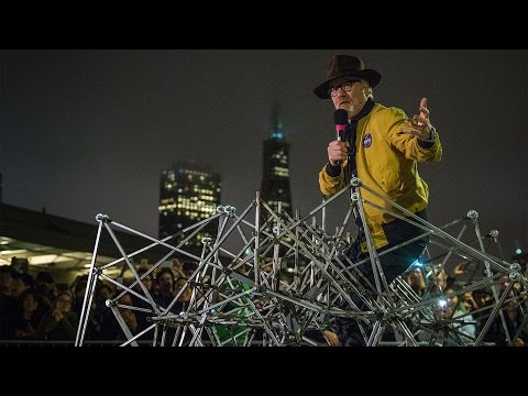 Adam Savage's One Day Builds: Pedal-Powered Strandbeest! - UCiDJtJKMICpb9B1qf7qjEOA