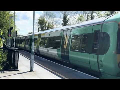 Class 377 - Southern Railway - Leatherhead Station - 30th April 2024