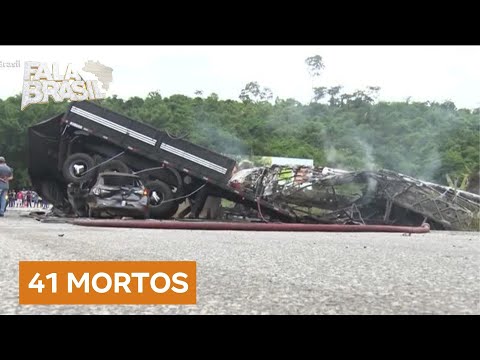 Motorista de carreta que fugiu após acidente com dezenas de mortos em MG está com CNH vencida