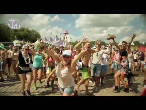 Tomorrowland 2013 - Everybody is dancing around - UCsN8M73DMWa8SPp5o_0IAQQ