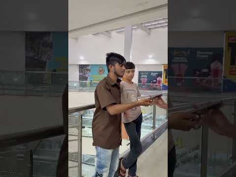 Aise kisi ko phone Nahin Dena 🥺chahie#shortsfeed #shortsvideo #motivation 😰#emostional #subscribe