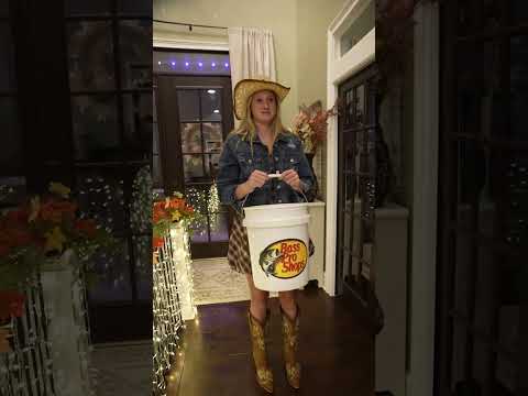 Edwin, Ott, and Andy know how to hand out candy! 😂 Wishing you a Happy Halloween!