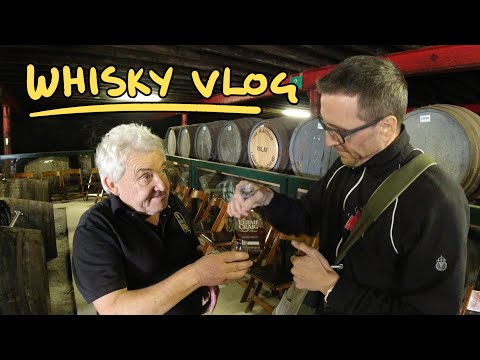 ECBP for Iain McArthur at the Lagavulin Warehouse Tasting - Islay Whisky Vlog - UC8SRb1OrmX2xhb6eEBASHjg