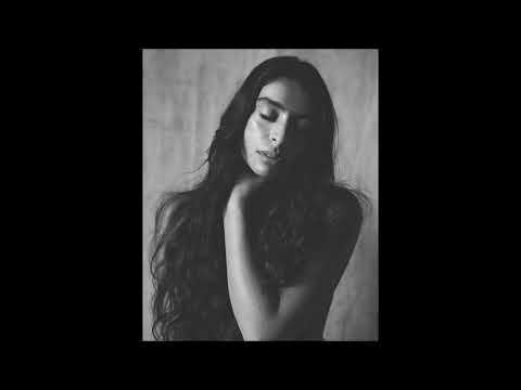 Sevdaliza - Mad Woman ( 8D Audio) (Use Headphones)