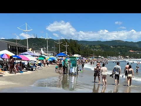 PRAIA LOTADA EM GAROPABA AO VIVO