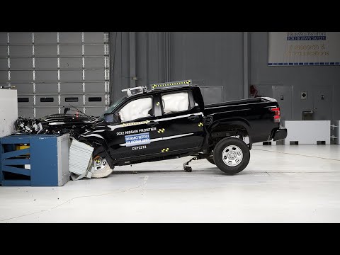 2022 Nissan Frontier crew cab updated moderate overlap front IIHS crash test
