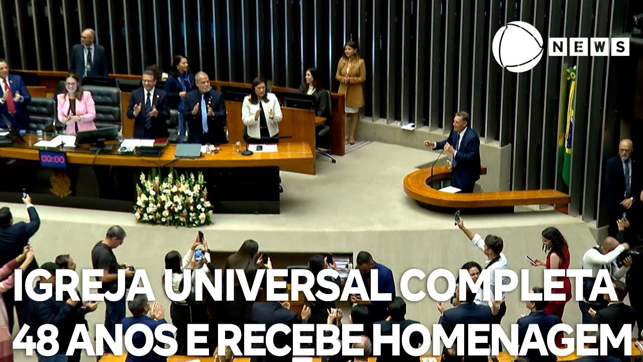 Igreja Universal completa 48 anos e recebe homenagem