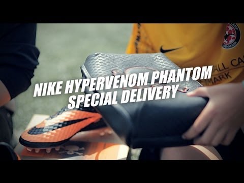 Nike Hypervenom - Special Delivery with a unique surprise + ENGLISH SUBS - UC5SQGzkWyQSW_fe-URgq7xw