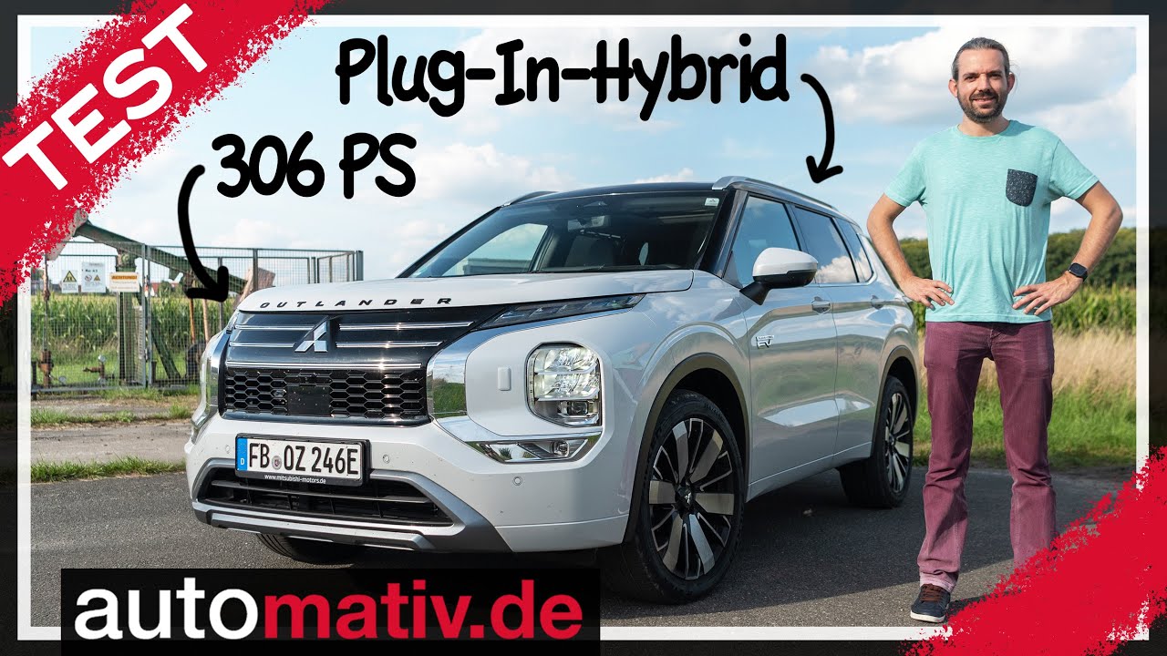 Der neue #Mitsubishi Outlander PHEV (2025/2026) zeigt sich im Test als echtes Technik-Paket: 2.4-Liter-Vierzylinder-Saugmotor kombiniert mit zwei starken Elektromotoren, 306 PS Systemleistung und cleverem Allradantrieb (sogenannter "S-AWC").
Beeindruckend sind Qualität und Ausstattung – besonders im Luxury-Paket. Doch beim Thema Ladegeschwindigkeit bleibt er mit CHAdeMO und nur 3,6 kW AC-Laden spürbar hinter der Zeit zurück.
Im Video klären wir unter anderem: Fahrgefühl und Alltagseindruck, Stärken in Verarbeitung und Technik, Schwächen bei der Ladeinfrastruktur, Preis-Leistung im Vergleich zur Konkurrenz.
Der Grundpreis des Outlander liegt bei rund 46.000 Euro, der Testwagenpreis mit TOP-Luxury-Paket lag bei rund 61.000 Euro.

Kapitelübersicht:
00:00 - Intro, Technische Daten und Marktüberblick
03:23 - Exterieurdesign, Motor und Antrieb
08:33 - Tank, Laden, Ladegeschwindigkeit
10:40 - Heckdesign, Kofferraum, Variabilität, Anhängelast
13:53 - Fondbereich, Sitzprobe Rücksitzbank, Qualität
16:18 - Sitzprobe Cockpit, Multimediasystem, Bildschirme
19:30 - Fahrdynamik Überland
30:50 - Fahrdynamik Autobahn, Höchstgeschwindigkeit, Assistenz
33:53 - Fazit zum Mitsubishi Outlander PHEV (2026)

Weitere Informationen, wie Ausstattung, Preise, weitere Bilder und Details finden Sie wie gewohnt bei uns im Online-Magazin in der Rubrik "Test" auf AUTOmativ.de/test
Alle weiteren Auto-News gibt es auf AUTOmativ.de/news
__
AUTOmativ.de wurde 2009 in Frankfurt (a. M.) als Online-Magazin für Automobile und Wohn-/Expeditionsmobile gegründet. Heute sitzt die Redaktion in Leonberg und Braunschweig und veröffentlicht hauptsächlich Fahrzeugtests und -reviews von Neufahrzeugen. Da momentan aber die Displays immer größer werden, der Charakter der Autos aber verschwindet, widmet sich vor allem Benjamin Brodbeck zunehmend auch klassischen Fahrzeugen.
__
AUTOmativ.de ist unabhängig und frei. Die vorgestellten Fahrzeuge sind meistens Pressetestwagen, die direkt durch den Hersteller gestellt werden. Reisekosten werden in der Regel durch den Hersteller übernommen - Kraftstoffkosten zahlt die Redaktion in der Regel selbst.
Wir finanzieren uns über Werbeeinnahmen auf unserer Hauptseite sowie hier über die Werbemöglichkeiten von Youtube.
Weitere Informationen zu uns, wie wir uns finanzieren und Hintergründe sowie Transparenz zu unserer Arbeitsweise finden Sie auf AUTOmativ.de/impressum