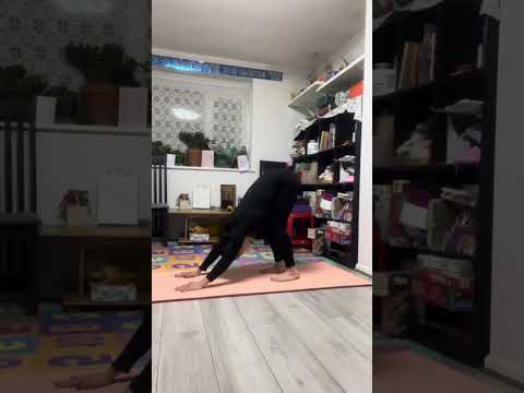 Vẫn Rút cơ em bé nhưng theo chiều khác