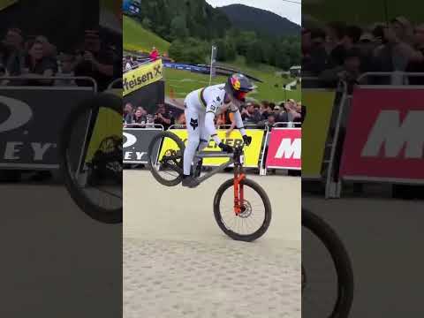 All style, no stress 😮‍💨 | WHOOP UCI Mountain Bike World Series