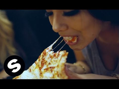 Breathe Carolina & Streex - Up All Night (Official Music Video) - UCpDJl2EmP7Oh90Vylx0dZtA