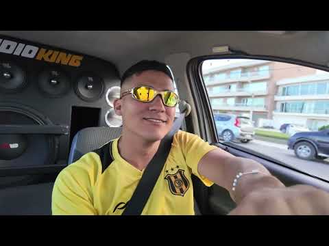 EL ÚNICO ESCUCHANDO DEL GOL