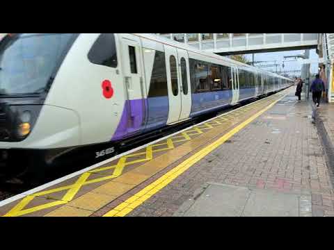 Class 345 slows into Slough Station!