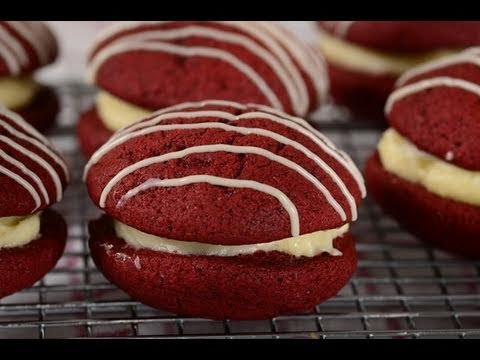 Red Velvet Whoopie Pies Recipe Demonstration - Joyofbaking.com - UCFjd060Z3nTHv0UyO8M43mQ