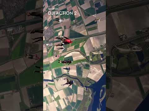 Dive into formation  🪂 DJI Action 2 🎬 tomnbr #skydiving