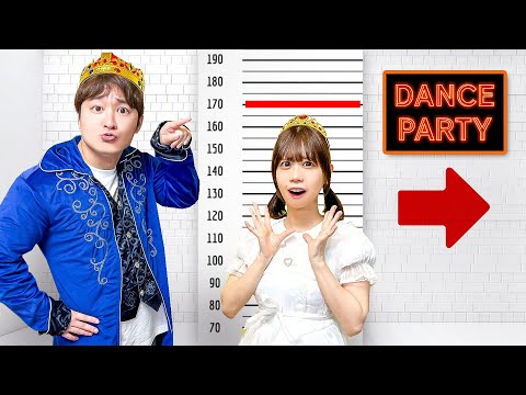 身長が足りなくてダンスパーティーに行けないよ〜＞＜王子様に会いたい小学生プリンセス♪早く大人になりたい！すぐに身長を伸ばす方法⁉︎ダンスパーティーに行けるかなぁ？【寸劇】