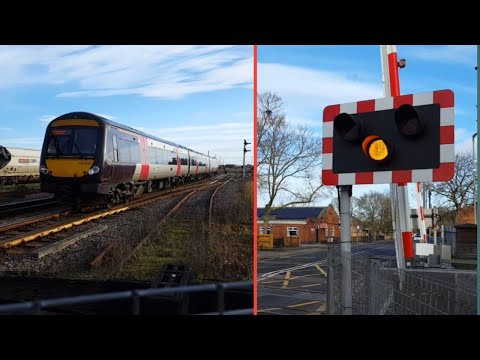 Amber Light Glitches at March East Level Crossing [Cambs, 29/12/22]