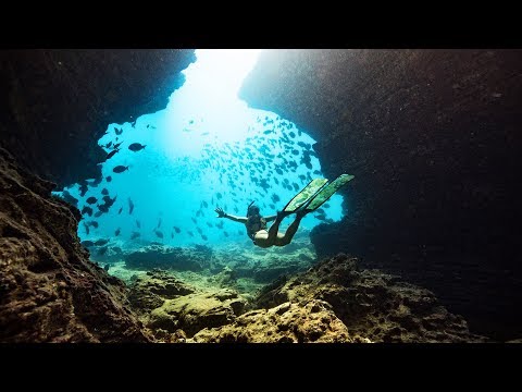 Justin Bastien Gets The Perfect Underwater Shot w/ Freediver Kimi Werner | Project: Behind the Lens - UCblfuW_4rakIf2h6aqANefA