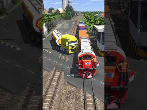 Busy Train Crossing in India! 🚆🇮🇳 #train #railtrack #automobile #railway