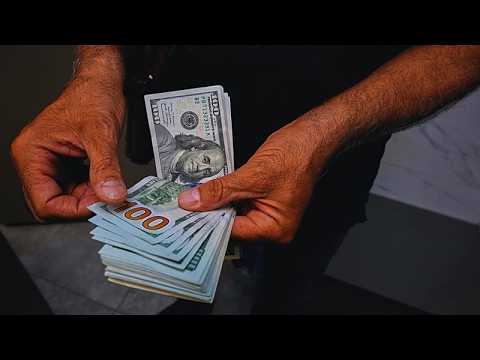 سقوط بی‌سابقه ارزش پول ایران؛ نرخ برابری دلار به بیش از ۲۵۰ هزار تومان رسید