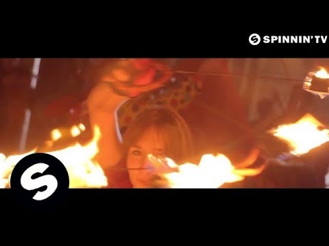 Cherry Frozen ft Anna Montgomery - Blowin Up (Official Music Video) - UCpDJl2EmP7Oh90Vylx0dZtA