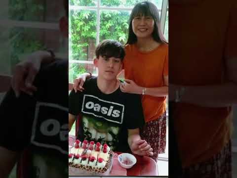 Happy fanboy G😎🖤 #gawincaskey #jossgawin #josswayar #guinzly #gmmtv #marktong #arnoldtua